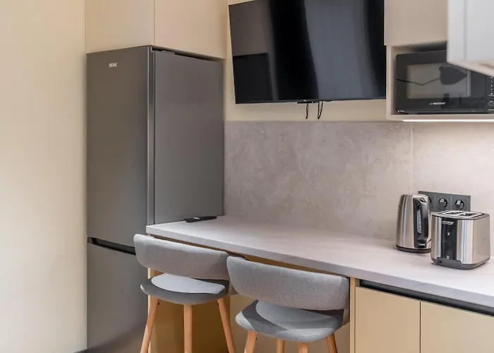 New 2026 Design With Free Parking Apartment *