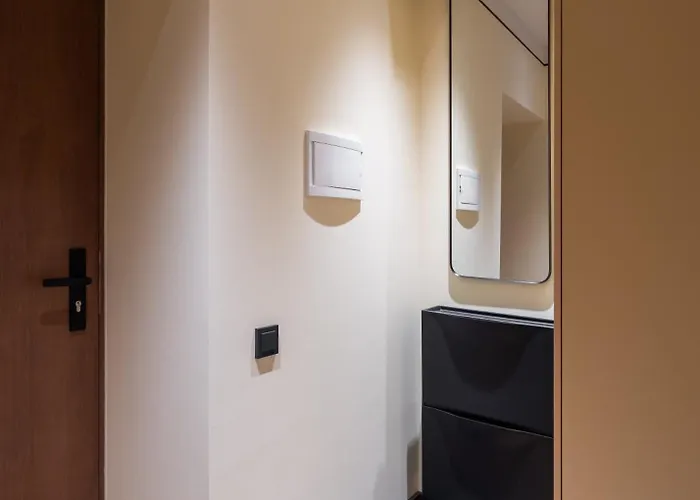 Apartment New 2026 Design With Free Parking *