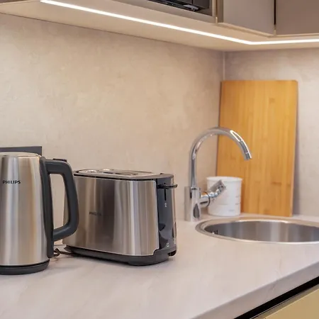 Lägenhet New 2026 Design With Free Parking *