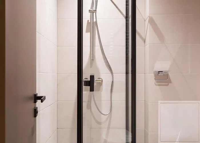 New 2026 Design With Free Parking Lägenhet *