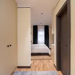 Appartement New 2026 Design With Free Parking Riga