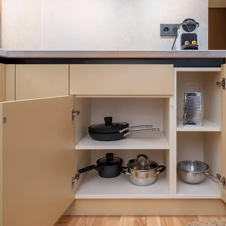 New 2026 Design With Free Parking 里加