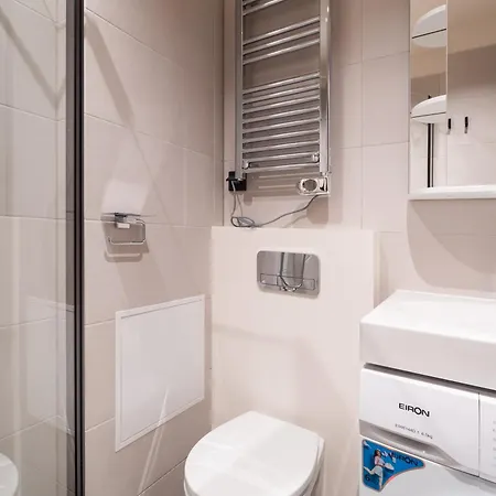 Apartamento New 2026 Design With Free Parking Riga